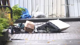 大樓19樓炸出洞　疑飼料烘乾機爆炸