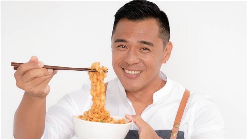 竇智孔砸7位數賣拌麵：為妻兒拚了