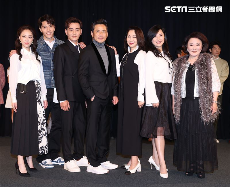 「一家團圓」演員。（記者邱榮吉/攝影）