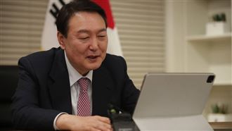 52歲婚、9次才通過考試　尹錫悅成長內幕