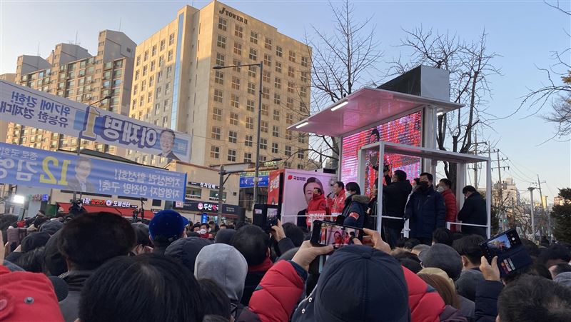 韓大選明決戰　候選人、妻子都爆醜聞