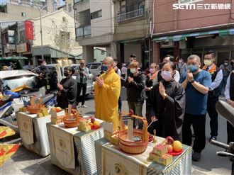 台中6死火警招魂：帶祢們回家了