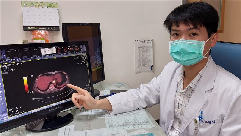 男胃不舒服竟食道癌！有這症狀快就醫