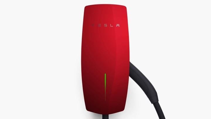 特斯拉迷搶購　彩色充電座上市