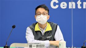 羅一鈞說明台南某醫院疫情。（圖／指揮中心提供）