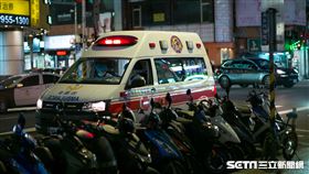 ambulance(記者陳弋攝影)