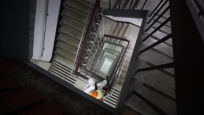 樓梯間放這1物　小心影響財運