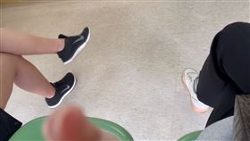 搖腳,抖腳,診所,候診,爆怨公社（圖／翻攝自爆怨公社）