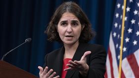 美國助理防長卡爾林今天出席國會聽證會表示，烏克蘭情勢非常值得台灣研究，從此可看出台灣須打造不對稱戰力，讓人民做好作戰準備，才能在主權遭中國侵犯時儘快動作。（圖／美聯社／達志影像）