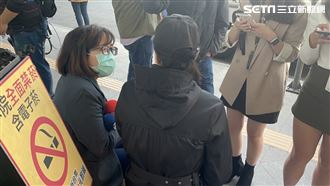 愛子頭部中彈命危　母淚控警執法過當