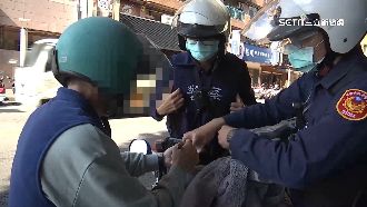 騎人行道被攔！年輕男竟是「通緝犯」