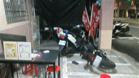 巡邏車,騎士,機車,高雄市,鼓山分局,車禍,