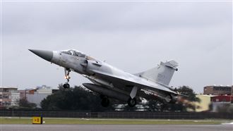 幻象失事墜海　空軍解釋「機械故障」