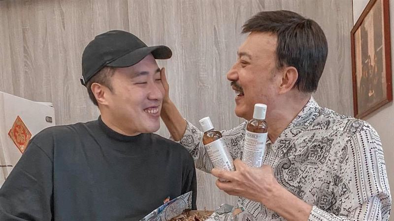 出道老被說靠爸　余祥銓哽咽喊話余天