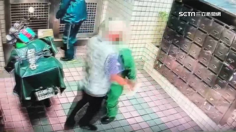 獨／送信爆衝突　郵差遭翁「大外割」