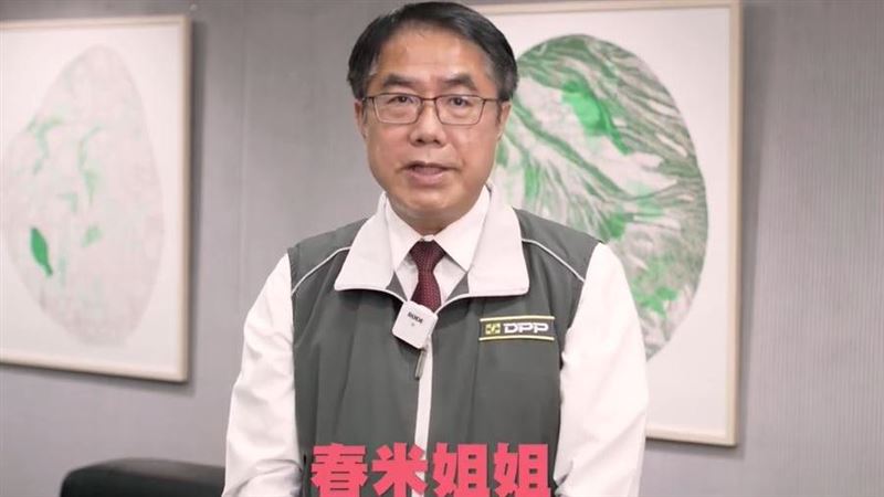 黃偉哲拍片挺周春米　讚20年磨一劍