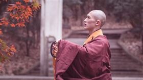 持善法師爆紅。（圖／翻攝自持善法師微博）