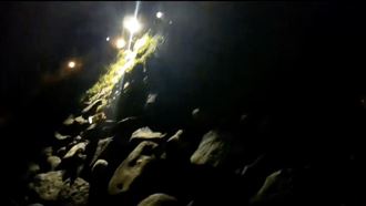 母輕生！4歲幼女接父電話：媽掉水裡