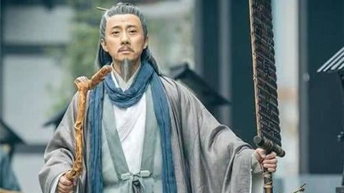 一母挑兩子逃難　道士驚：揹兩條真龍