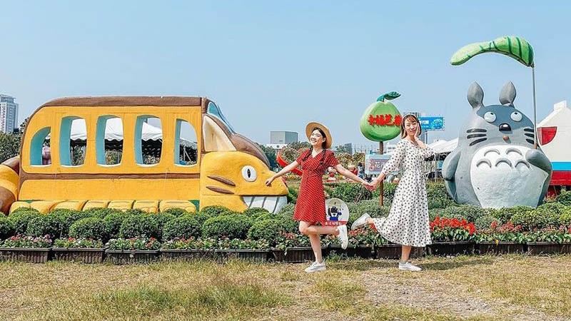 台中全新打卡景點　花市造景免費拍！