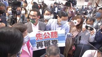 藍委審福食扯疫情　阿中怒拍桌影片曝