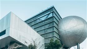 台北表演藝術中心外觀遭國外網友批評。（圖／翻攝自台北表演藝術中心網站）