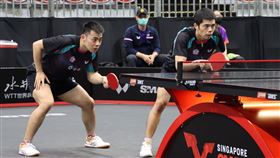 莊智淵陳建安大逆轉 勇闖WTT大滿貫賽8強台灣「桌球教父」莊智淵（前右）與陳建安（左）14日在WTT新加坡大滿貫賽男雙16強，以3比2逆轉擊敗瑞典組合。中央社記者侯姿瑩新加坡攝 111年3月14日