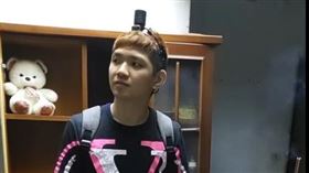 晚安小雞，網紅直播主，闖台中空屋，小女孩，爭議 (圖／翻攝自臉書)