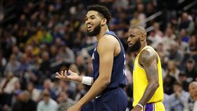 ▲詹姆斯（LeBron James）只進8球，湖人慘輸灰狼20分。（圖／美聯社／達志影像）