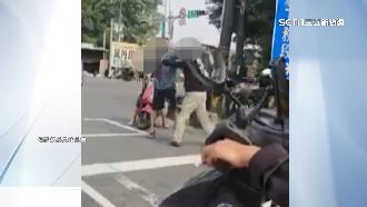 行車糾紛爆口角　2騎士持安全帽互毆