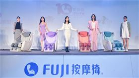 ▲FUJI愛沙發歡慶10週年FUJI按摩椅，女神林依晨力挺出席2022新品發表。（圖／FUJI按摩椅提供）