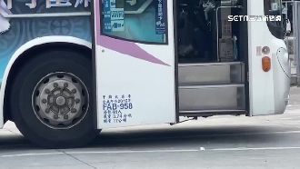 遊覽車1座位限55kg　立委批過時