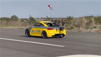 廖老大跑道試車畫面曝！網嗨：像子彈