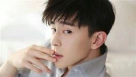 鄧倫。（圖／翻攝自微博）