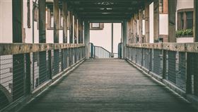 天橋。（圖／翻攝自Pixabay）