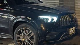 車禍,賓士車,台北市,馬偕醫院,棄車,逃逸,（圖／翻攝畫面）