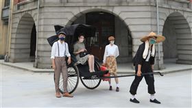 台南日治榮町片場完工台南鹽水岸內糖廠影視基地的日治時期榮町片場，還原台北榮町通、本町通的交叉路口（現重慶南路、衡陽路口）及4棟商店經典建築，也是目前全台唯一日治商業街景，18日宣告完工。（台南市政府提供）中央社記者張榮祥台南傳真  111年3月18日