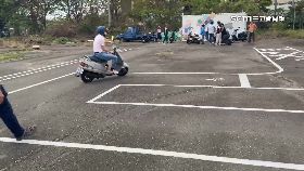 文 畫圖練機車1200