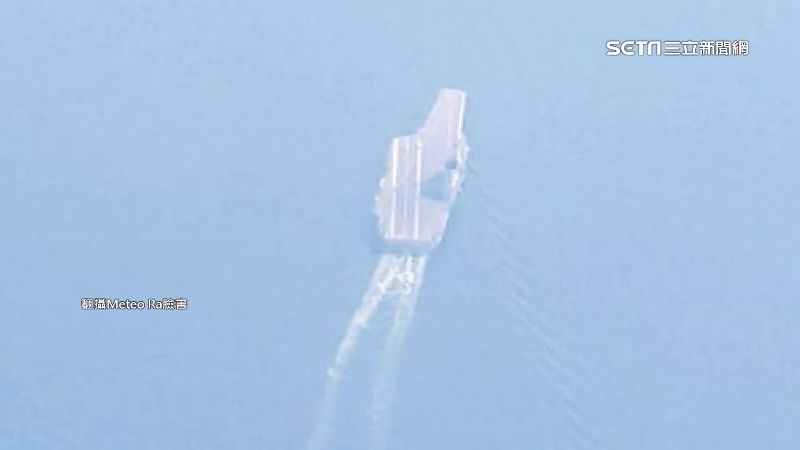 中共山東艦穿金門外海　民眾直擊拍下