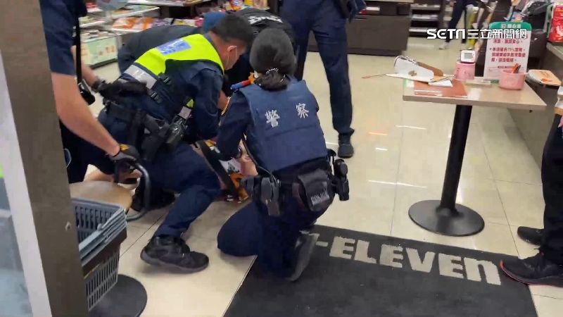 拿過期便當微波遭拒　男大鬧超商砸店