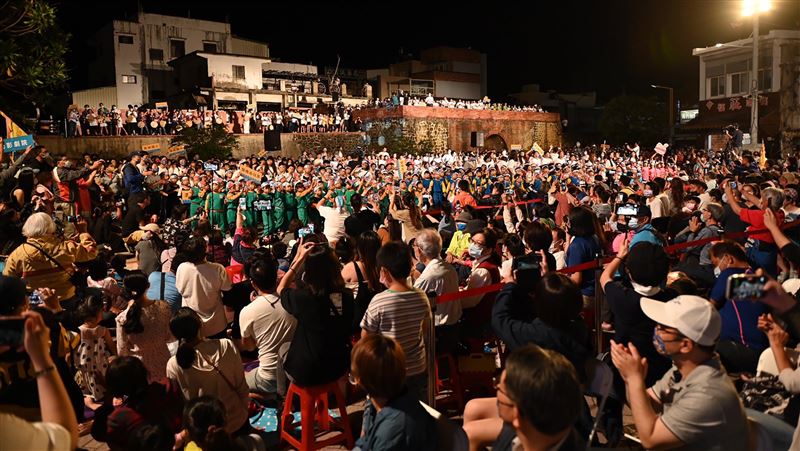 屏半島歌謠祭千人傳唱　撼動百年古城