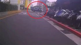 新北市﹑中和，車禍，休旅車，機車，未禮讓直行車