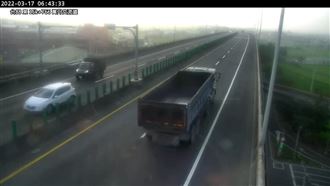 鐵片砸死女高中師　警過濾上千車揪凶