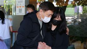 顧寶明,女兒,朱陸豪。（記者楊澍攝影