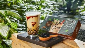 ▲今年6月預推出由獲獎作品圖案包裝設計的公益商品，並將公益商品收入10%贈與「兒童福利聯盟」，幫助有需要的小朋友們。（圖／珍珠樹提供）