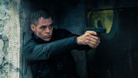 好萊塢男星克里斯潘恩Chris Pine全新驚悚動作鉅獻《救命緝約》。（圖／CatchPlay提供）