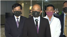 行政院長蘇貞昌21日下午出席「第25屆國家講座主持人、第4屆國家產學大師獎暨第65屆學術獎頒奬典禮」。