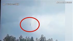 中國東方航空波音737墜毀 垂直墜機畫面（圖／AP／viralpress授權）（此畫面假的！此圖勿用）