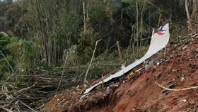 東航737客機墜毀。（圖／翻攝自微博）