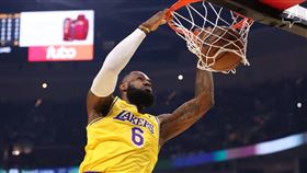 ▲詹姆斯（LeBron James）狂轟38分，帶領湖人獲勝。（圖／翻攝自湖人推特）